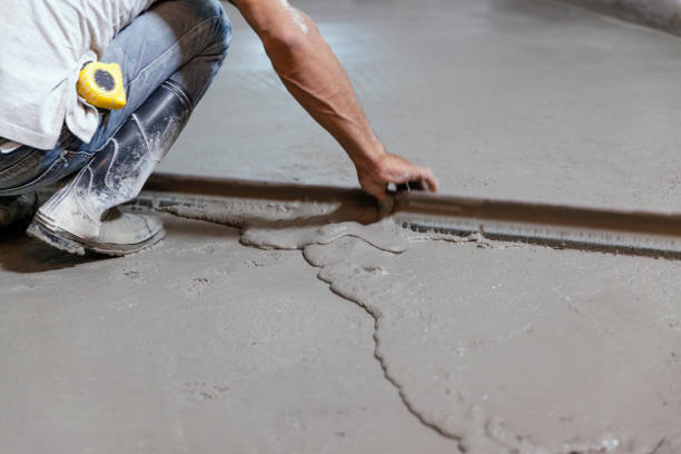 Best Concrete Pool Decks in Suisun City, CA